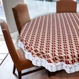 Stylista Red & Beige Printed Waterproof Round 6-Seater Table Cover-17