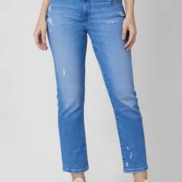 SPYKAR Women Straight Fit Mildly Distressed Light Fade Cropped Jeans-image-9