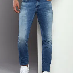 Tommy Hilfiger Men Slim Fit Mid-Rise Heavy Fade Jeans-image-14