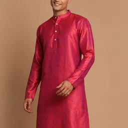 VASTRAMAY Men Red Paisley Brocade Kurta-picture-43