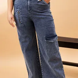 SASSAFRAS Curve Women Plus Size Comfort High-Rise Light Fade Stretchable Jeans-image-65