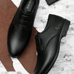 INVICTUS Men Black Solid Faux Leather Formal Derbys-image-31