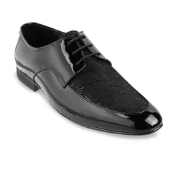 Metro Men Black Woven Design Leather Formal Derbys-image-33