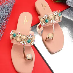 pelle albero Women Embellished Ethnic One Toe Flats-image-90
