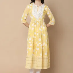 UNLIMITED Floral Embroidered Sequined Pleated Cotton A-Line Kurta-picture-9