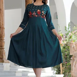 Mehsoos Women Embroidered Sequinned Anarkali Kurta-image-98