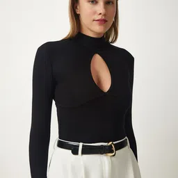 Happiness istanbul Solid Keyhole Neck Top-image-67