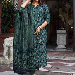 KALINI Ethnic Motif Printed Straight Kurta & Trousers With Dupatta-11