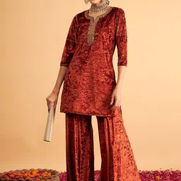 Shae by SASSAFRAS Thread Work Velvet Kurta With Palazzos-image-51