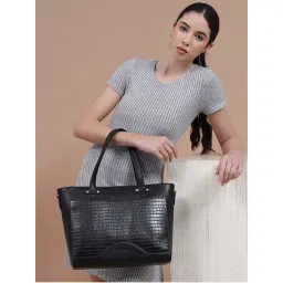 THE GUSTO Black Ardor Tote 13-picture-17