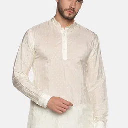Sethukrishna Men Cream-Coloured Chikankari Kurta-picture-30