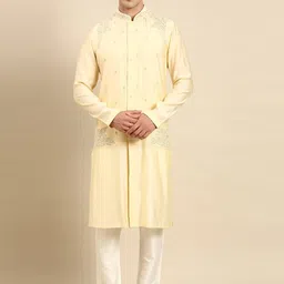 TheEthnic.Co Men Floral Embroidered Mandarin Collar Straight Kurta-52