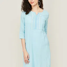 Melange by Lifestyle Ethnic Motifs Yoke Design Thread Work Pure Cotton Kurta-picture-23