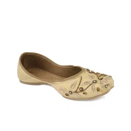 DESI COLOUR Women Gold-Toned & Beige Embellished Leather Mojaris-image-56