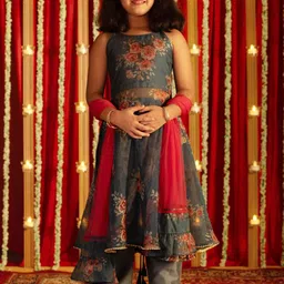 VASTRAMAY Girls Floral Printed Regular Anarkali Gotta Patti Kurta & Pyjamas With Dupatta-picture-32