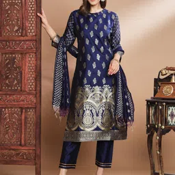 VredeVogel Floral Printed Regular Kurta with Trousers & Dupatta-15