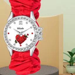 Mikado Women Embellished Dial & Straps Analogue Watch Heart Scrunchy-25