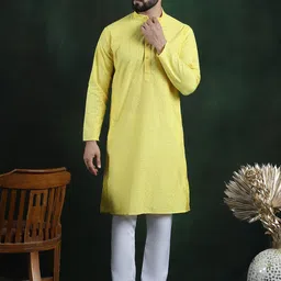 SOJANYA Men Embroidered Regular Thread Work Pure Cotton Kurta with Churidar-44