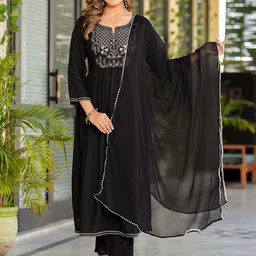 Chandbaali Floral Yoke Design Regular Thread Work Kurta With Trousers & Dupatta-image-34