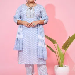 Vbuyz Plus Size Ethnic Motif Printed Regular Gotta Patti Kurta With Trousers & Dupatta-4