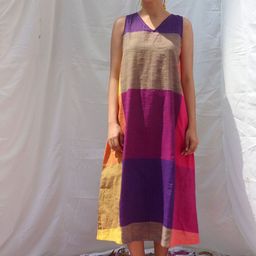 Chidiyaa Geometric Printed Flared V-Neck Cotton A-Line Midi Dress-picture-10