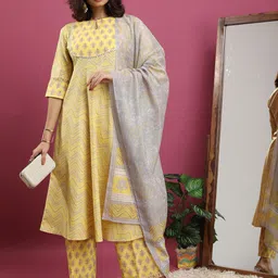 KETCH Ethnic Motifs Printed Regular Gotta Patti Kurta with Palazzos & Dupatta-image-29