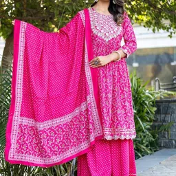 HEBA Floral Printed Round Neck Three-Quarter Sleeves Gotta Patti Kurta Set-47