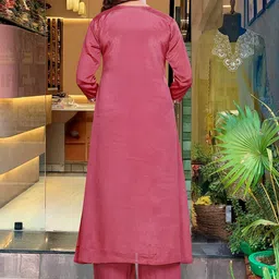 NIZA FASHION Women Yoke Design Kurta Set image 3