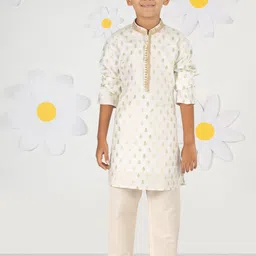 VASTRAMAY Boys Ethnic Motifs Regular Sequinned Kurta with Pyjamas-11