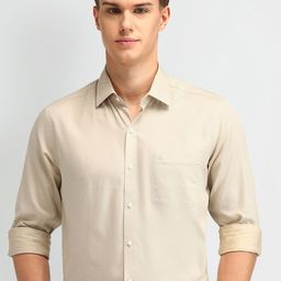 Arrow Men Cutaway Collar Solid Cotton Slim Fit Formal Shirt-image-42