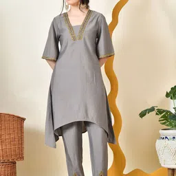 Sangria Yoke Design A-Line Thread Work V Neck Kurta With Trousers Set-picture-12