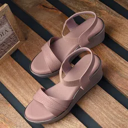 CLOG LONDON Textured Wedge Sandals-26