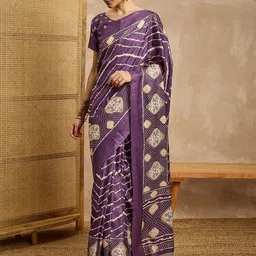 all about you Geometric Printed Saree With Unstitched Blouse image 1