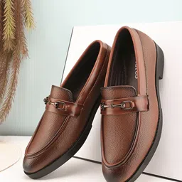INVICTUS Men Textured Formal Loafers-picture-8