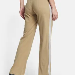 METTLE Women Regular Fit Mid Rise Fleece Track Pants-picture-42