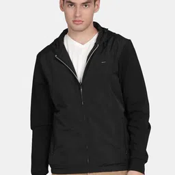 t-base Lightweight Cape Jacket-4