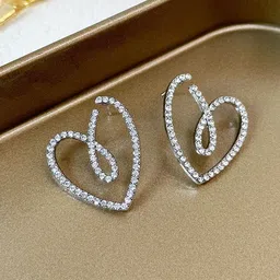 FIMBUL Heart Shaped Studs Earrings-image-98