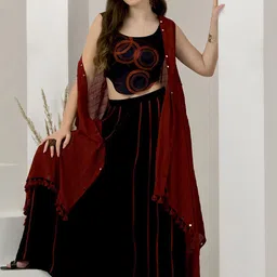 First Resort by Ramola Bachchan Geometric Printed Linen Top With Palazzos And Shurg-image-21