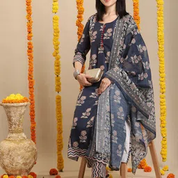 DIVASTRI Women Printed Regular Kurta with Trousers & With Dupatta-2