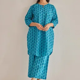 TARA-C-TARA Floral Block Printed Keyhole Neck Pure Cotton Tunic With Palazzo-picture-17