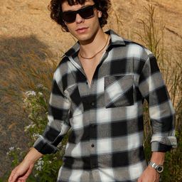 Campus Sutra Men Comfort Relaxed Fit Spread Collar Gingham Checked Casual Shirt-picture-9