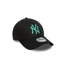 New Era Men Embroidered Snapback Cap-32