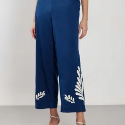 Vero Moda Estate Women Printed Straight Fit High-Rise Pure Cotton Trousers-image-52