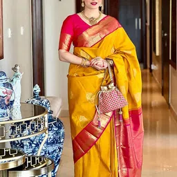 bigben textile Woven Design Zari Silk Blend Banarasi Saree-picture-18