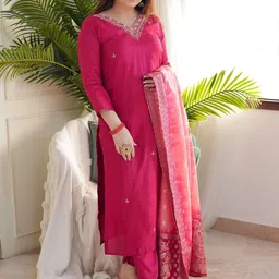 URMIR FASHION Women Ethnic Motifs Embroidered Regular Thread Work Kurta with Trousers & With Dupatta-picture-25