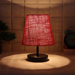 Devansh Maroon Textured Table Lamp-2