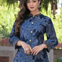 Advya Floral Printed Tunic With Trousers-image-9