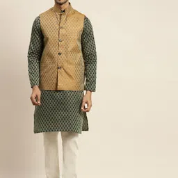 SOJANYA Men Green Kurta with Churidar & Nehru Jacket-picture-35