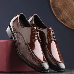 INVICTUS Men Pointed Toe Leather Formal Derbys-image-2