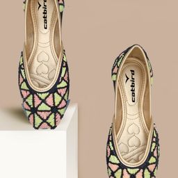 CATBIRD Women Ethnic Mojaris with Embroidered Flats-image-7